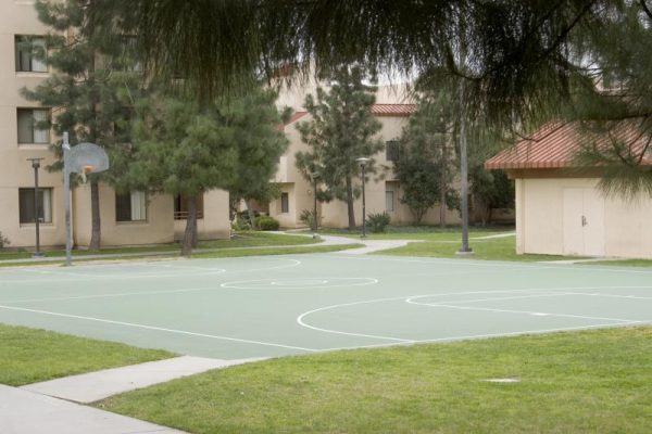Basketball_Court.jpg